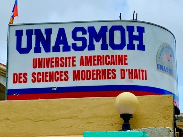 Soutien pour logement et poursuite d’études universitaires .